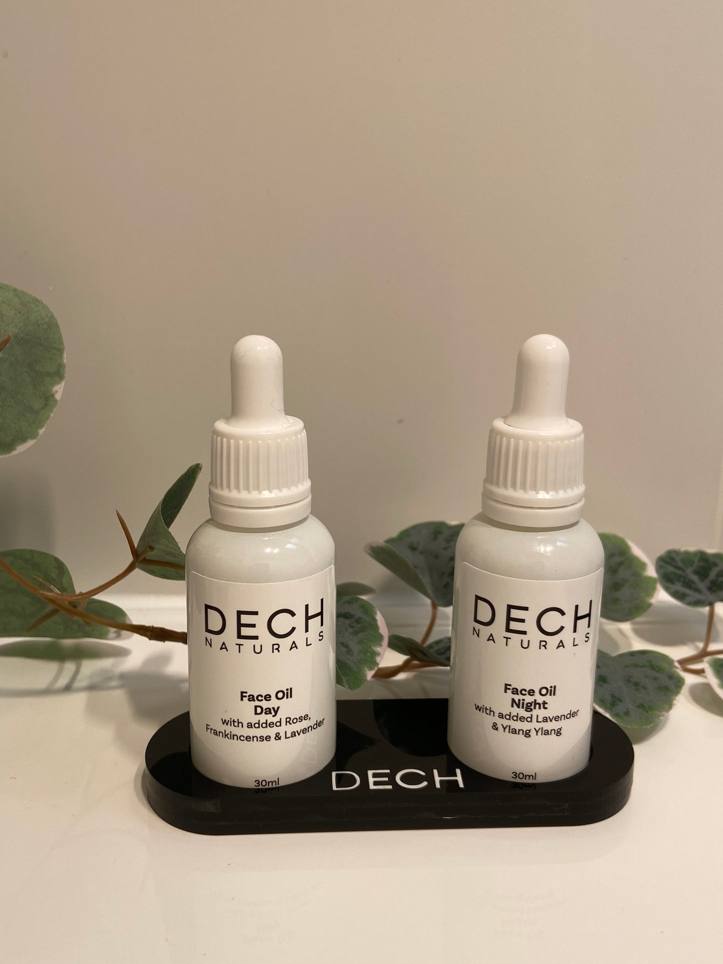 Winter Special - Face Oil Duo with DECH stand